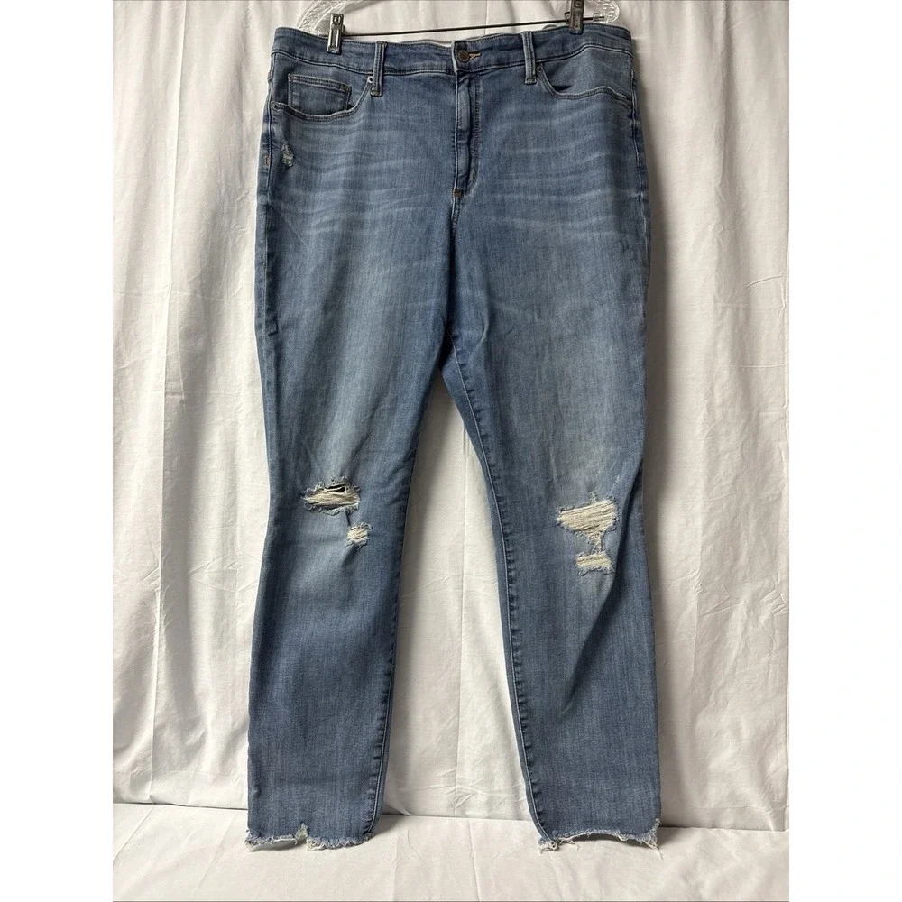 Universal Thread Distressed High Rise Skinny Jeans Blue Women 18/34R 38x28.5